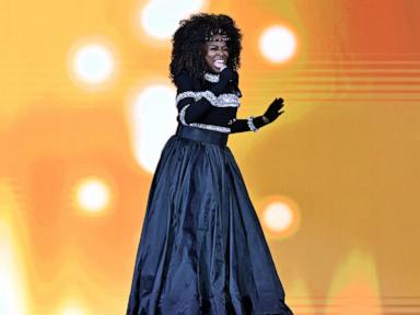 angie-stone-gty-jt-250301_1740858680845_hpMain_4x3t_384.jpg