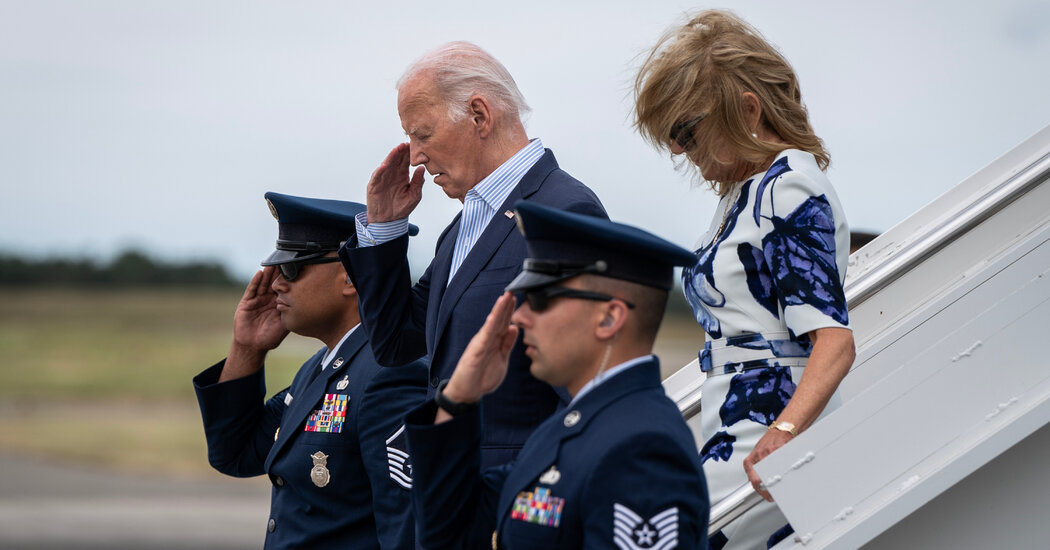 30pol-inside-biden-01-qhcz-facebookJumbo.jpg