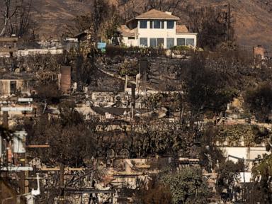 calif-fire7-gty-ml-250116_1737029784092_hpMain_4x3t_384.jpg