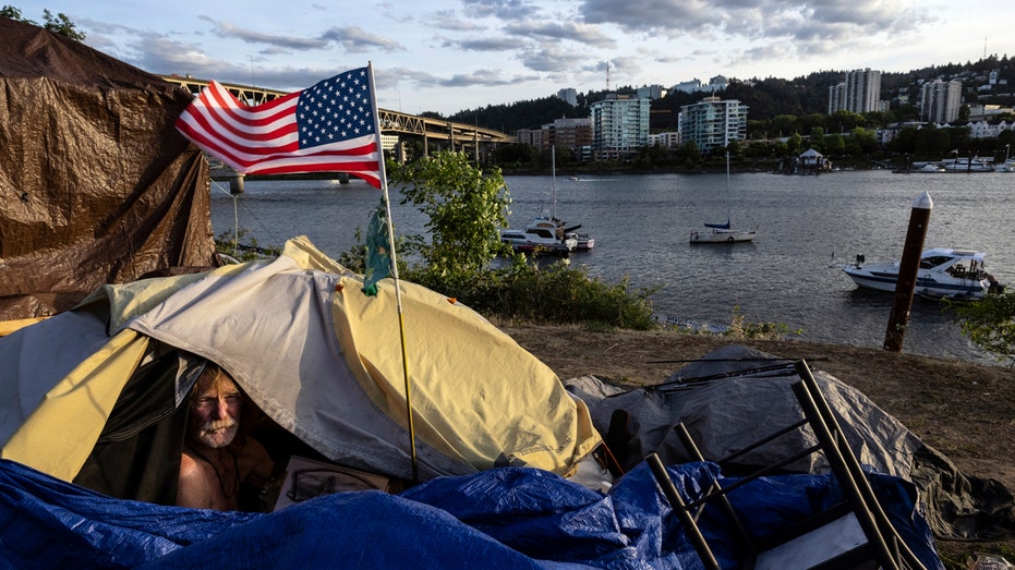 Homeless-Camping-Portland-Oregon.jpg