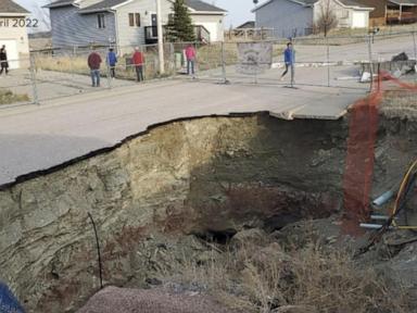 240922_wn_sinkhole_hpMain_4x3_384.jpg